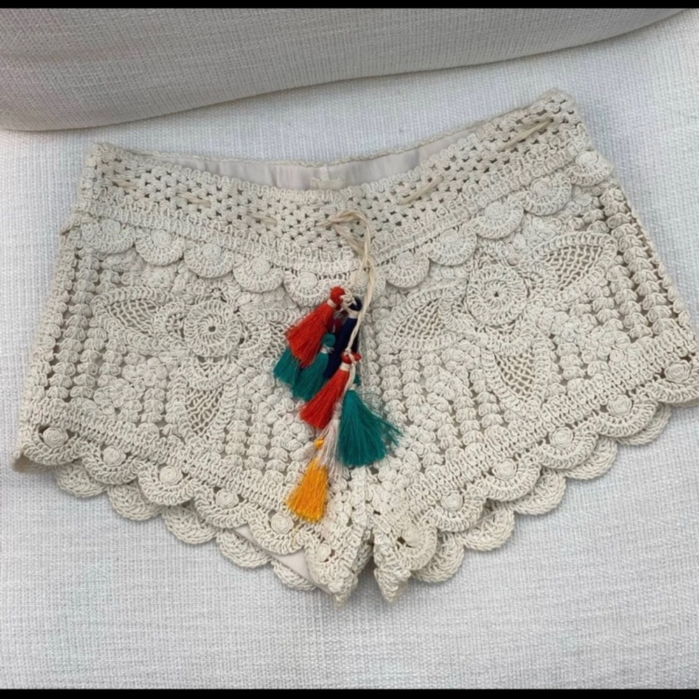 Surf Gypsy lined crochet shorts